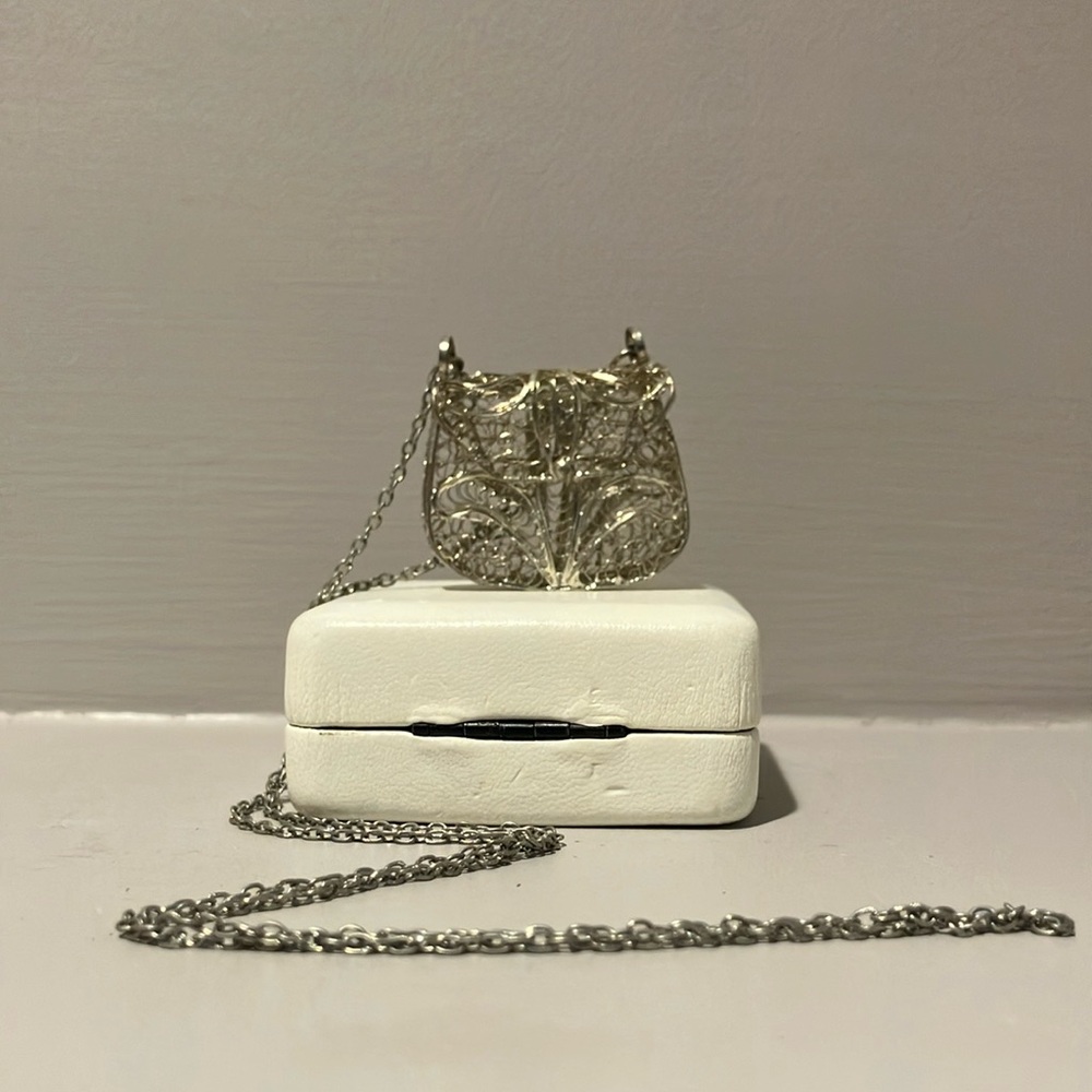Filigree (sterling?) Silver Purse Necklace